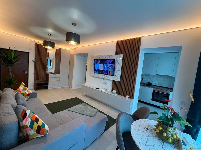 Pipera, apartament lux decomandat, 3 camere, loc de parcare inclus.