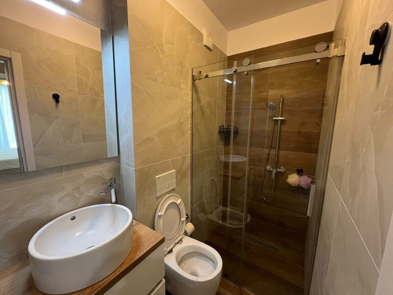 Pipera, apartament lux decomandat, 3 camere, loc de parcare inclus.