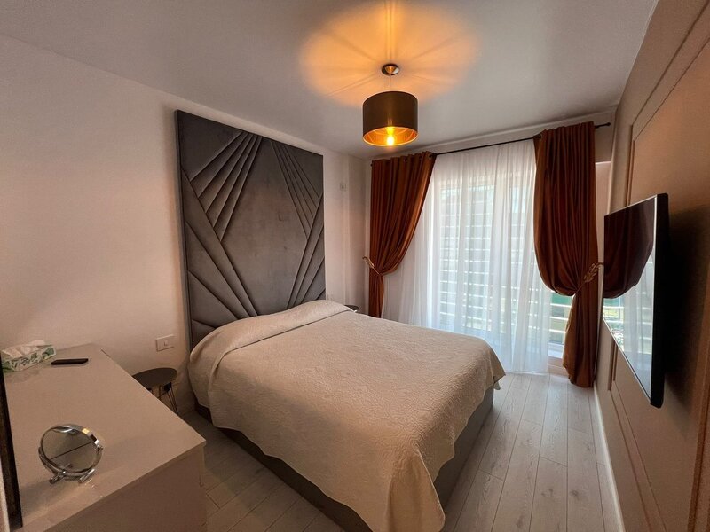 Pipera, apartament lux decomandat, 3 camere, loc de parcare inclus.